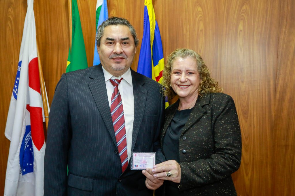 Aprovada do CPAA no dia da entrega da carteira da OAB